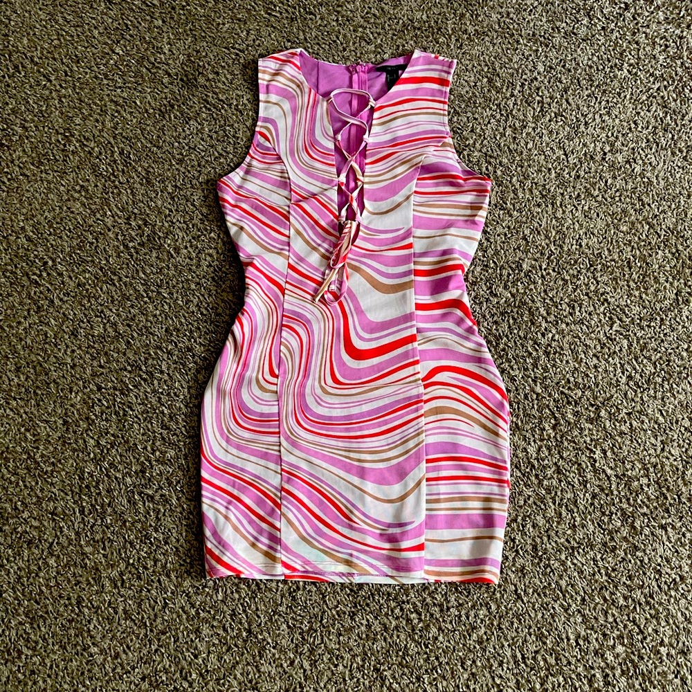 Pink Forever 21 bodycon mini dress